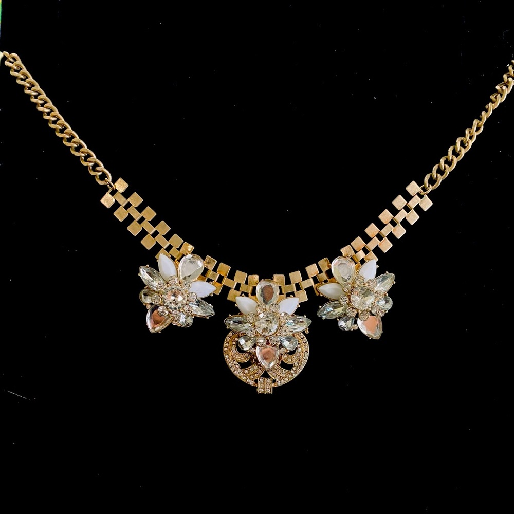 Statement gold/silver necklace